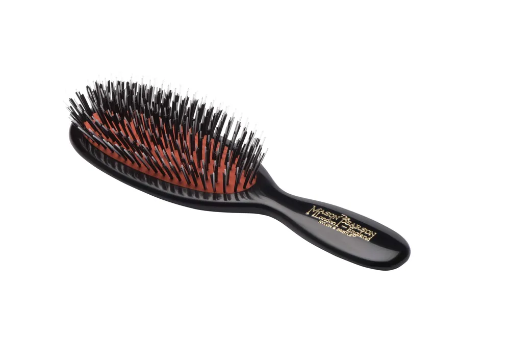 BN4 - Pocket Bristle and Nylon Alennettu