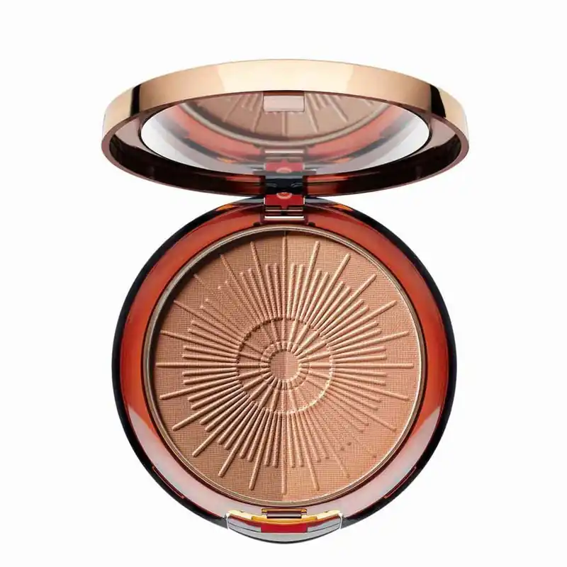 Alennettu Bronzing Powder Compact