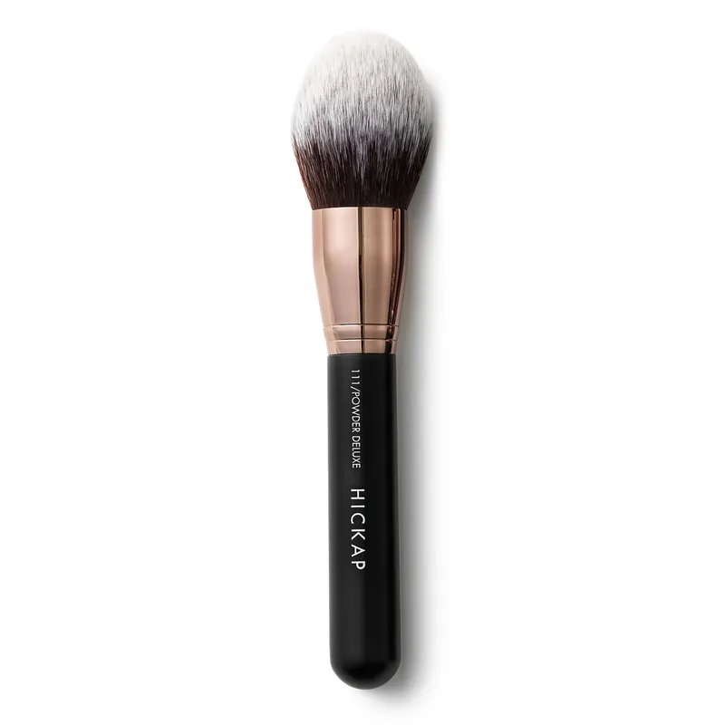 111/Powder Deluxe Brush Nopea Toimitus