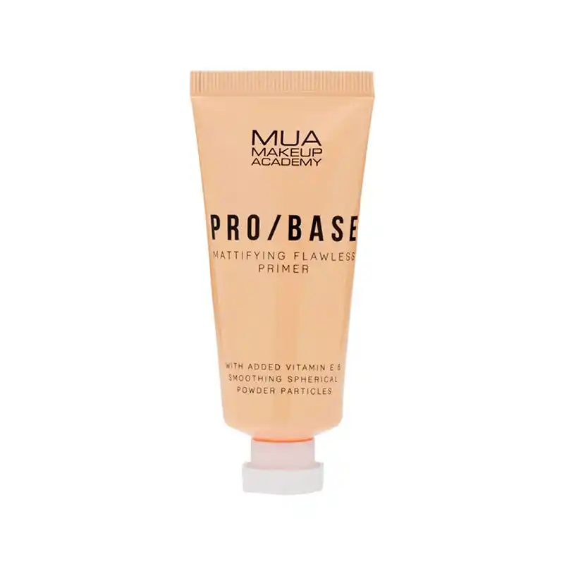 PRO/BASE Flawless Mattifying Primer Tehdashinta